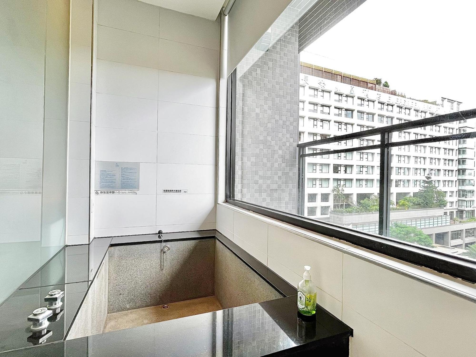 Vasty Jiaoxi Hotel Bagian luar foto